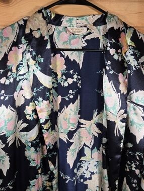Victoria's Secret Gold Label Satin Robe Navy Multicolor Floral M/L 90s Vintage